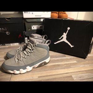 Air Jordan 9 - Cool Grey